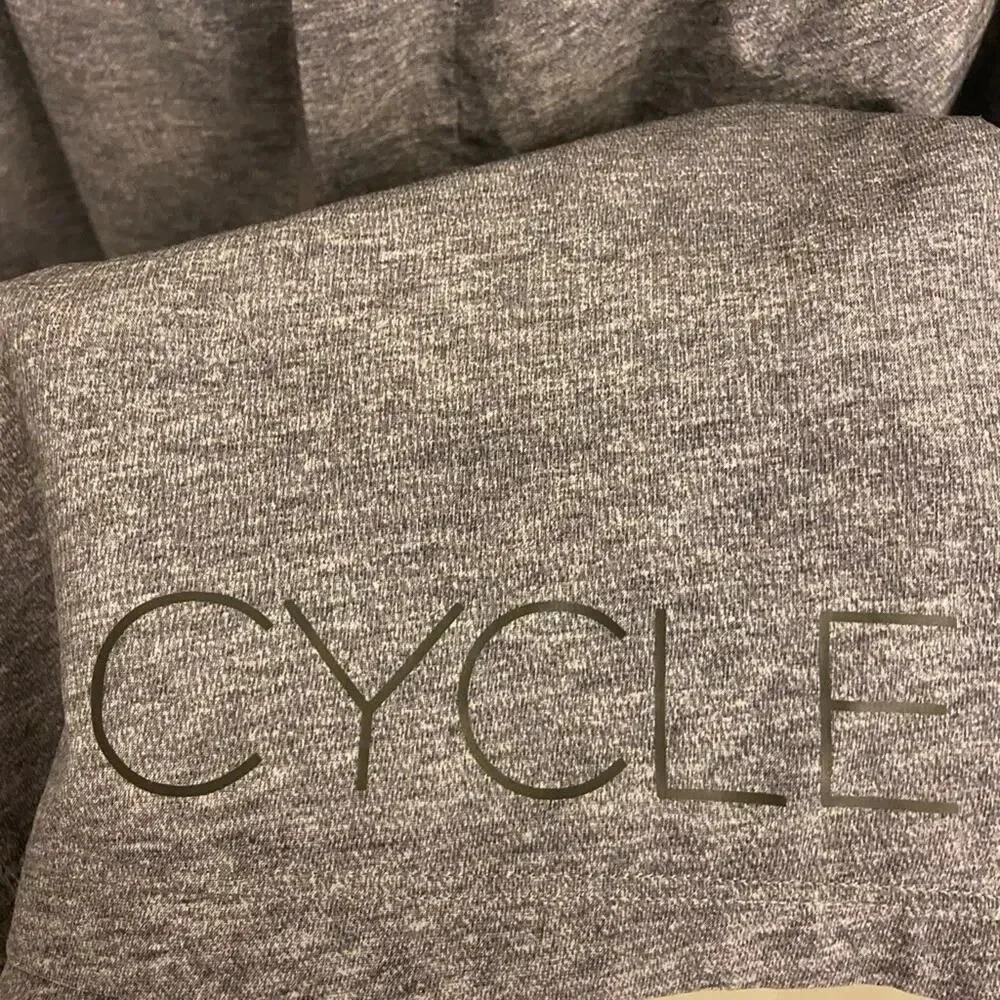 Lululemon Pace Breaker Grit Cycle Shorts Gray Size Large - Picture 5 of 6